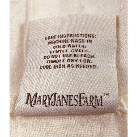 MaryJane’s Home Ivory Floral Embroidered Quilted Pillow Shams x 2 23x28 - Picture 7 of 7